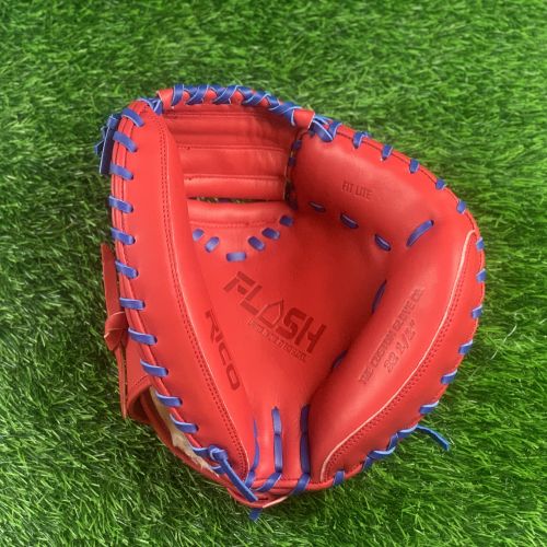 32.5 inch Flash glove catchers mitt, right hand thrower, red, with royal blue laces.