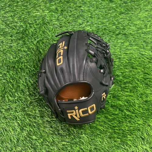 9.5 inch Flash Infield Training Glove, adult/teen wrist opening, right hand thrower, black color with gold embroidery.