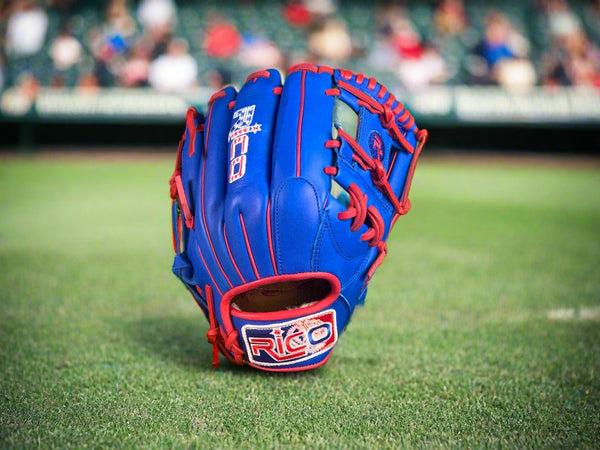 11.50 inch Flash Glove, right hand thrower, royal blue, red laces