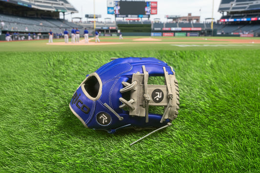 12 inch Ultra Series, right hand thrower, i web, royal blue and grey color combo.