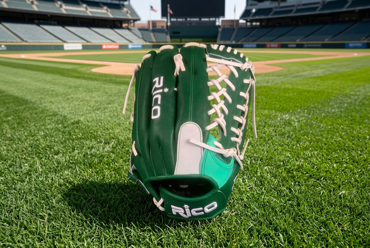13.25 inch Ultra Series, right hand thrower, green shell, mint palm, white laces and finger pad, mod trap web.