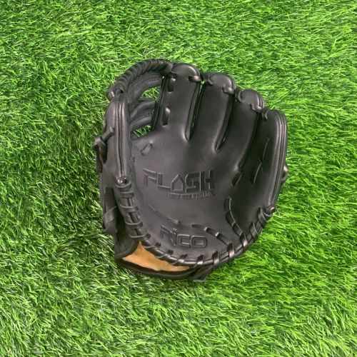 9.5 inch Flash Infield Training Glove, adult/teen wrist opening, right hand thrower, black color with gold embroidery.